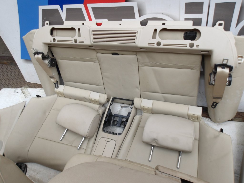 ÁR/SZETT [GYÁRI BONTOTT] BMW - BELSŐ , ÜLÉS SZETT, AJTÓKÁRPITOKKAL - BÉZS BŐR - 3-AS / E93 - ÁLLAPOT A LEÍRÁSBAN! 3. kép